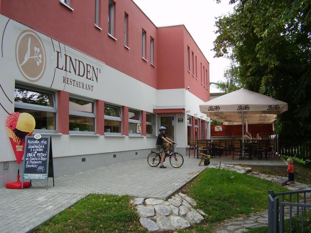 ברנו Linden Restaurant And Pension מראה חיצוני תמונה